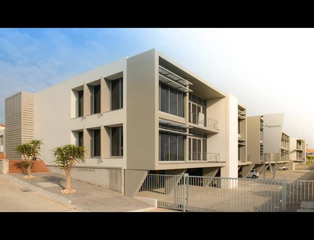 400M² BUSINESS CENTRE TO LET IN SOUTH END
